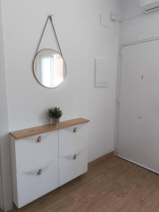 Apartamento Familiar Malaga Ngoại thất bức ảnh